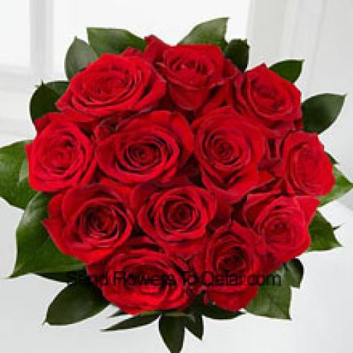 12 Elegantes Rosas Rojas